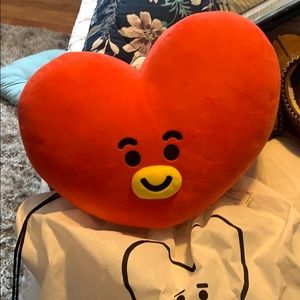 Bt21 Tata pillow